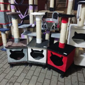 CAJA RASCADOR ARA GATOS